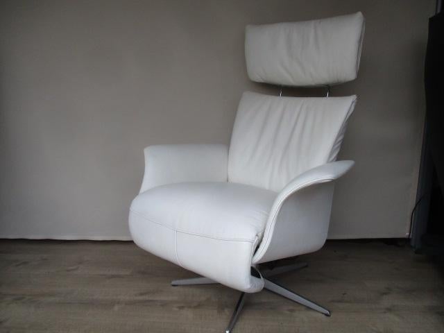NIEUWSTAAT Hjort Knudsen design relax fauteuil wit leder L, Ophalen, Zo goed als nieuw, Leer, 50 tot 75 cm