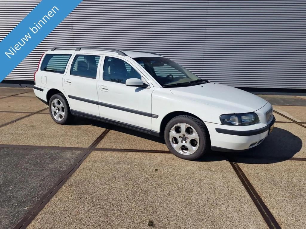 Volvo V70 2.5 T AWD Comfort Line, Auto's, Volvo, Bedrijf, Te koop, V70, 4x4, ABS, Adaptive Cruise Control, Airbags, Airconditioning