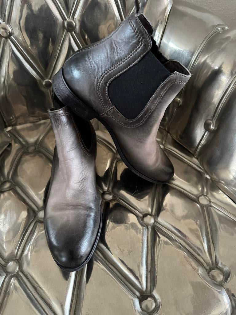 Cellini grijs laarsje 41, Lage of Enkellaarzen, Ophalen of Verzenden, Zo goed als nieuw, Grijs