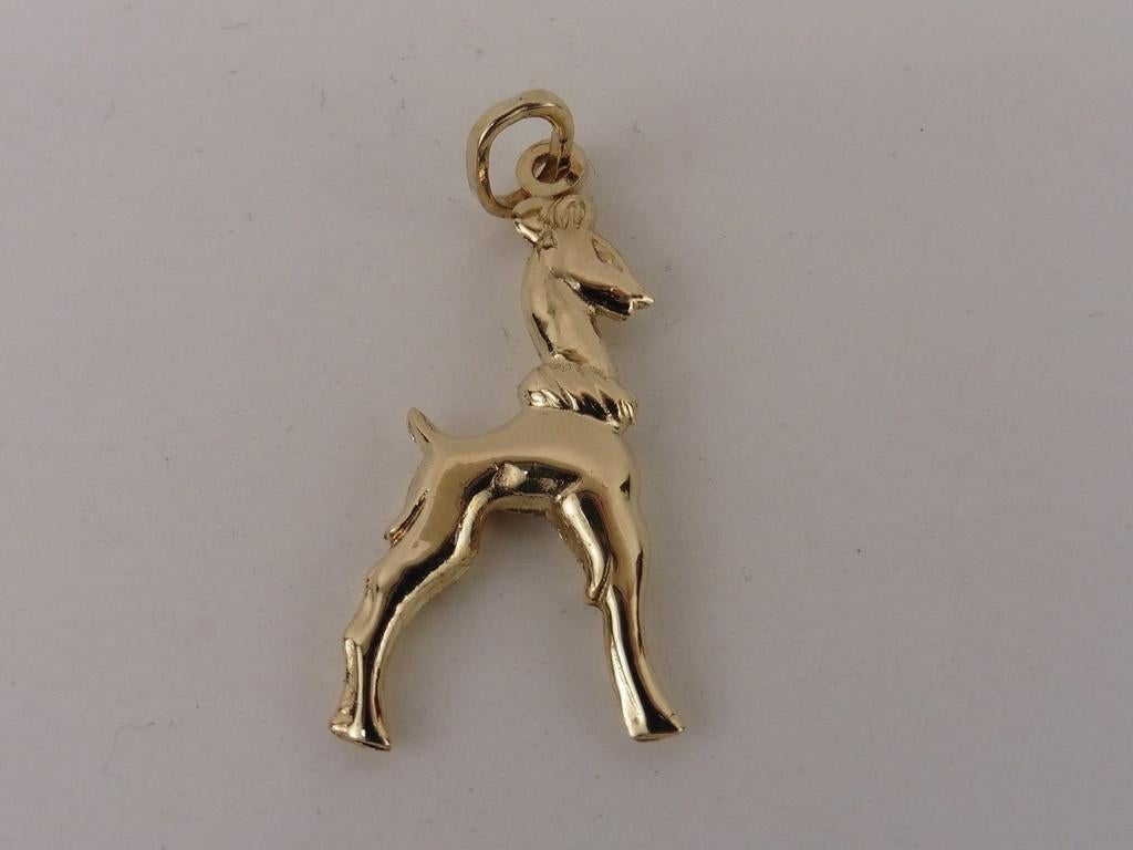 Gouden hanger hertje                                    G106