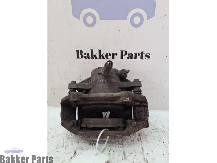 Remklauw (Tang) links-voor van een Mercedes E-Klasse, Auto-onderdelen, Gebruikt, -, -, 3 maanden garantie