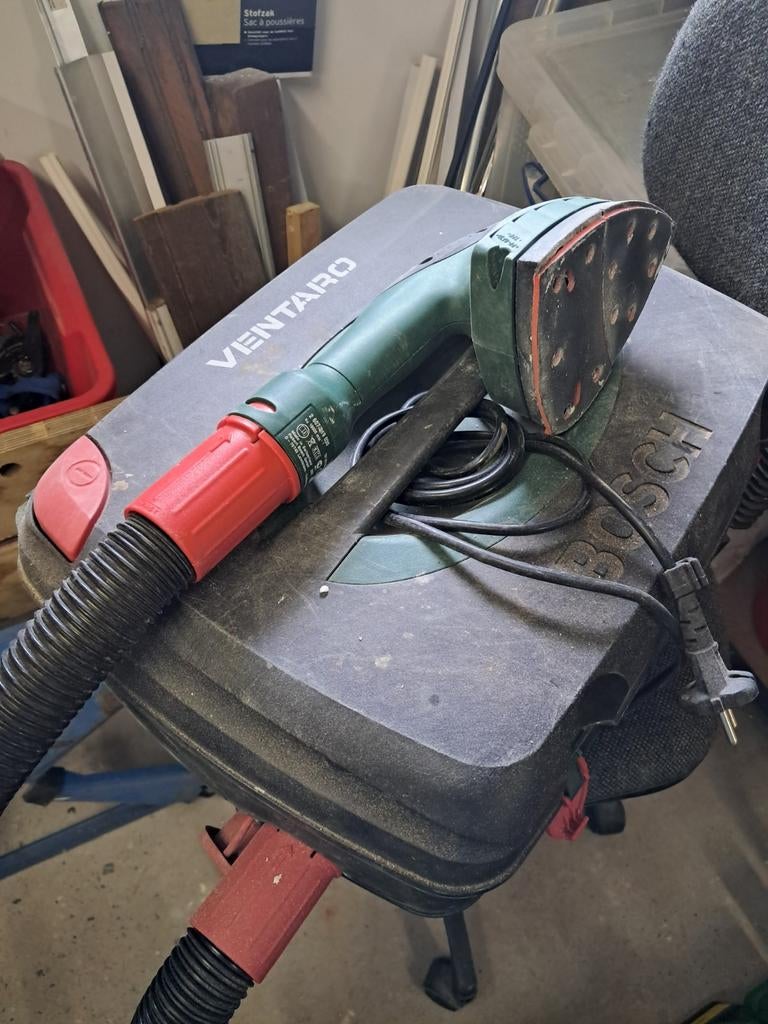 Bosch Vlakschuurmachine met Afzuiging, Doe-het-zelf en Verbouw, Gereedschap | Schuurmachines, Ophalen of Verzenden, Gebruikt, Minder dan 600 watt