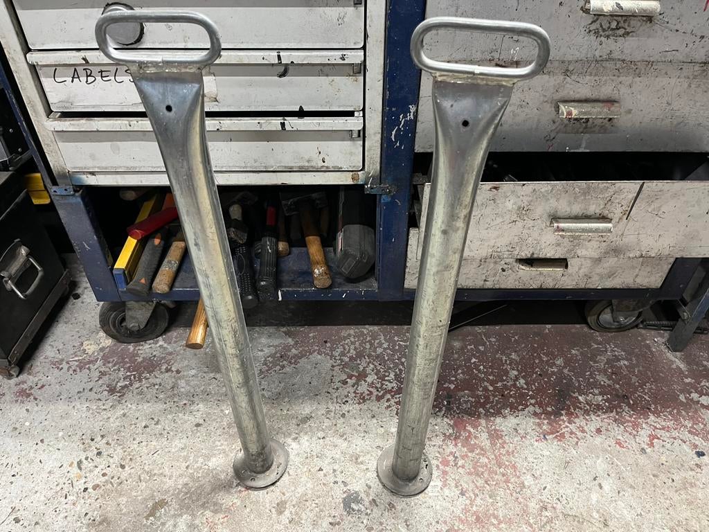 Steun poten voor aanhanger., Auto diversen, Aanhangwagen-onderdelen, Ophalen, Zo goed als nieuw