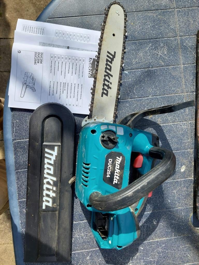 Makita zaag, Doe-het-zelf en Verbouw, 70 mm of meer, Kettingzaag, 600 tot 1200 watt, Ophalen of Verzenden