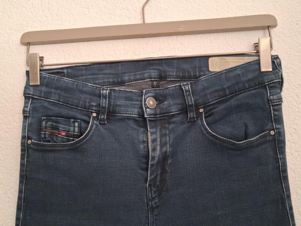 Diesel Sandy Regular Slim-Straight Jeans W29-L32, Kleding | Dames, Spijkerbroeken en Jeans, Ophalen of Verzenden