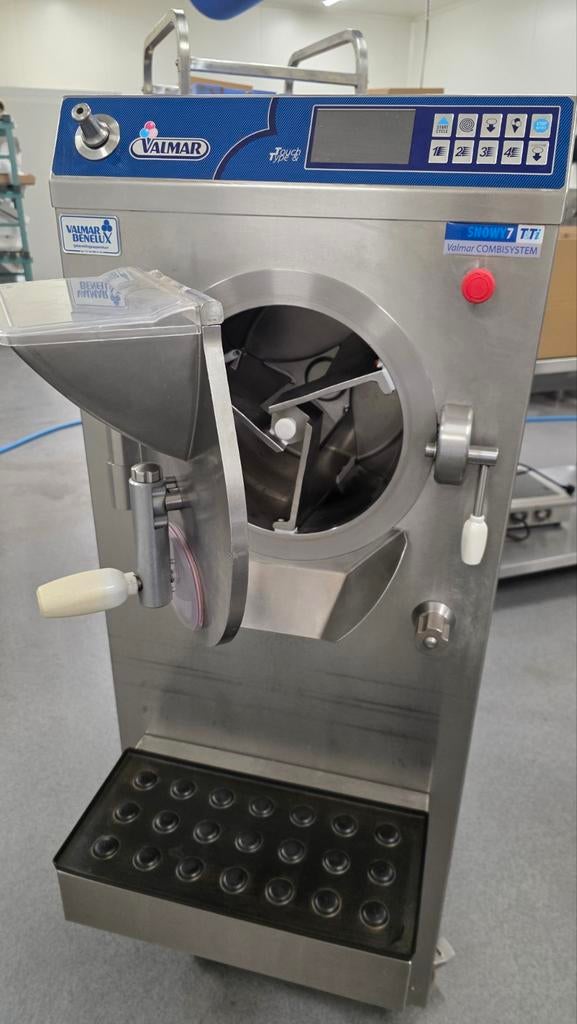 Valmar Snowy7 tti ijsmachine, Ophalen