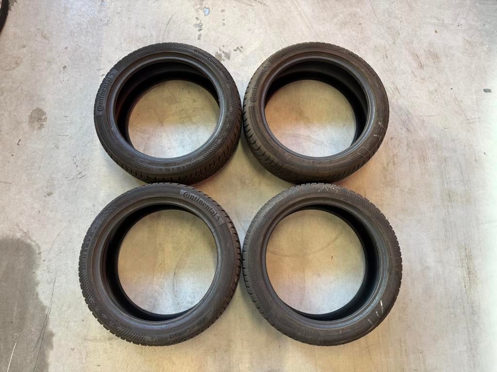 Setje Continental Winterbanden 225/45 R18, 18 inch, Gebruikt, Band(en), Personenwagen