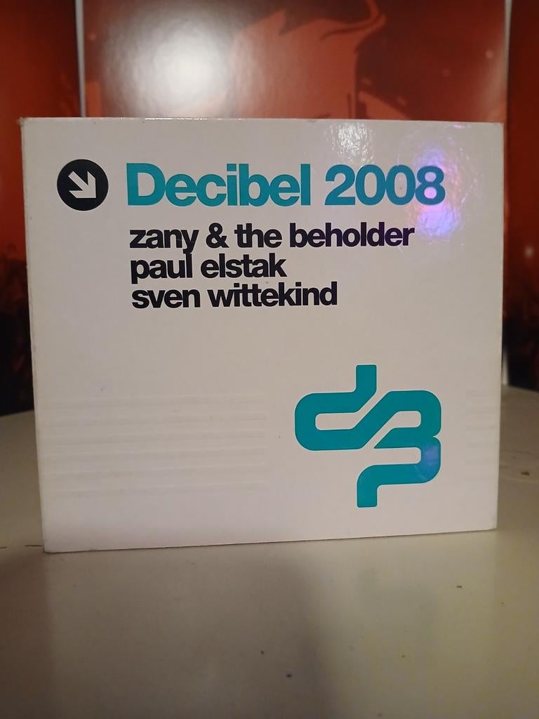 Decibel 2008, Ophalen of Verzenden, Zo goed als nieuw