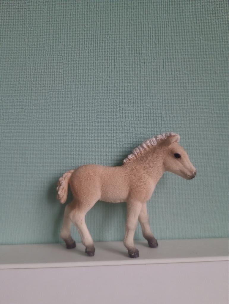 Schleich Fjord veulen 13755, Verzamelen, Dierenverzamelingen, Ophalen of Verzenden, Zo goed als nieuw, Paard, Beeldje of Figuurtje