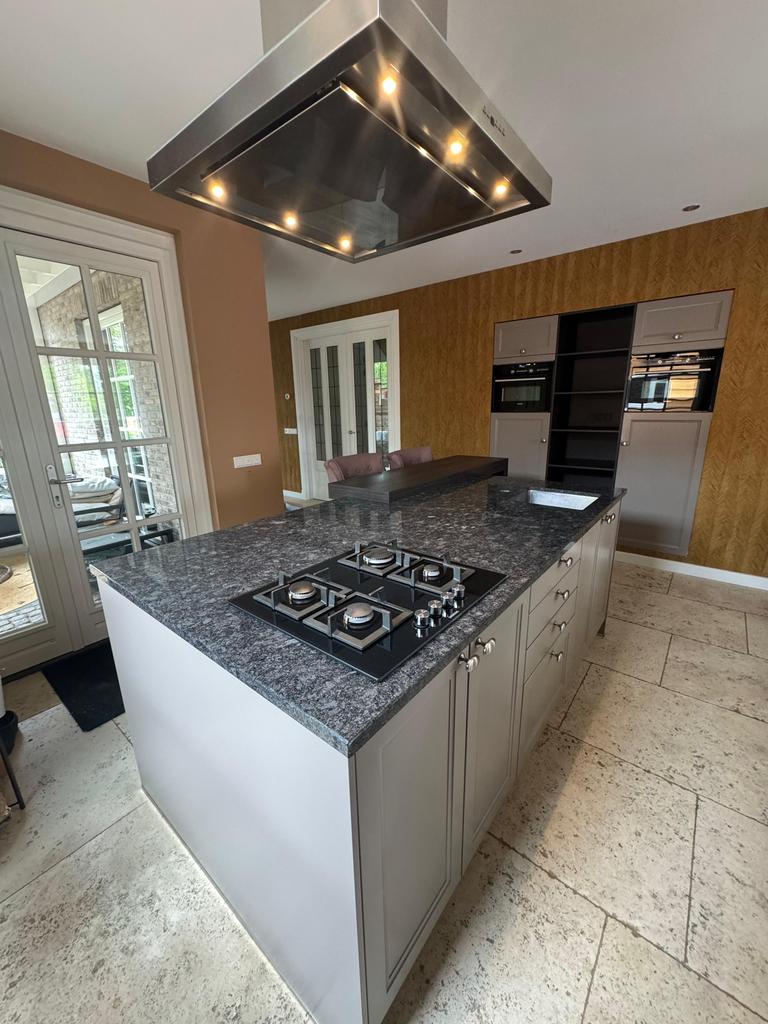 Prachtig Landelijk Kookeiland + Graniet + GEDEMONTEERD, Overige kleuren, Graniet of Steen, Ophalen of Verzenden, Zo goed als nieuw