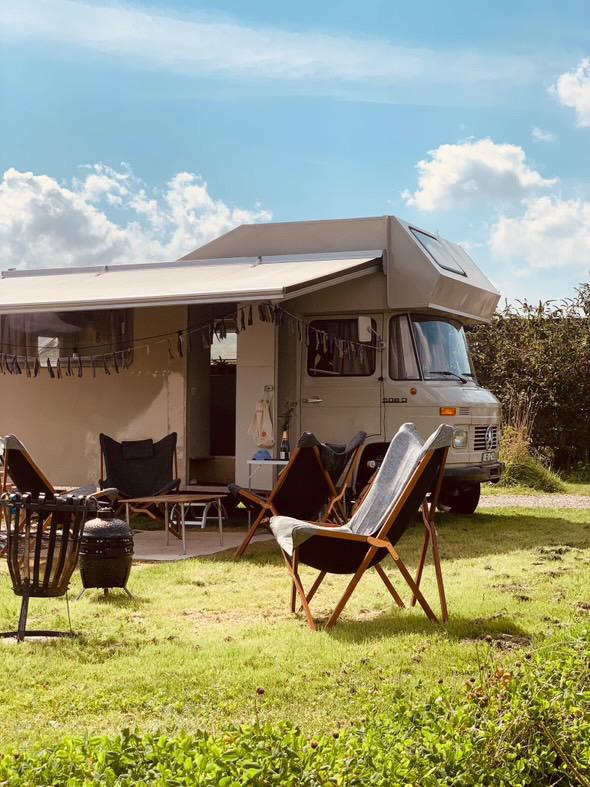 Kijkdag 4 april | Mercedes L508 DG 1972 - Klassieker!, Caravans en Kamperen, Campers, Standaard zit, Alkoof, Reservewiel, Dakluik