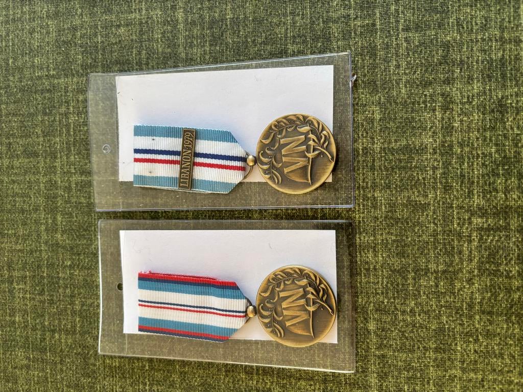 Militaire medailles Haïti & Libanon, Ophalen of Verzenden, Overige soorten, Overige gebieden, Lintje, Medaille of Wings