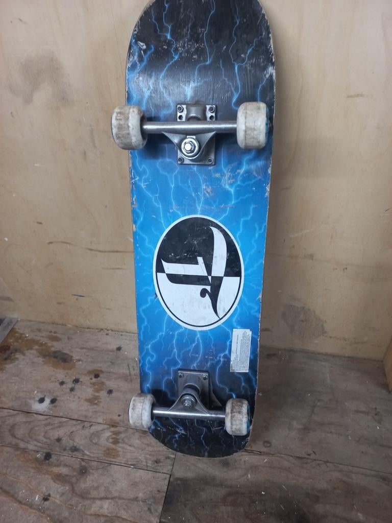 Gebruikt Skateboard met Bliksem Design, Ophalen