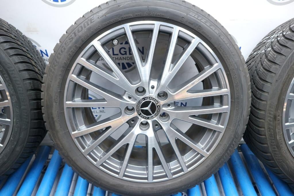 Mercedes A B CLA klasse velgen 18 inch 5x112 + winterbanden, 18 inch, Gebruikt, Banden en Velgen, Nvt