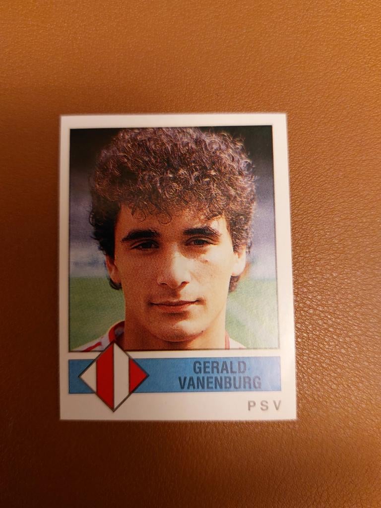 panini voetbal 87 gerald vanenburg 1987 ex ajax, Ophalen of Verzenden, Zo goed als nieuw, Ajax, Poster, Plaatje of Sticker