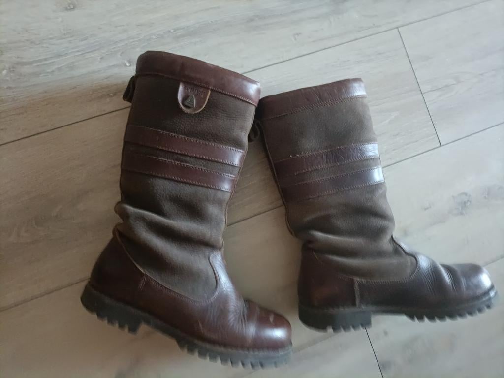 Laarzen, Hoge laarzen, Bruin, Ophalen of Verzenden, Zo goed als nieuw