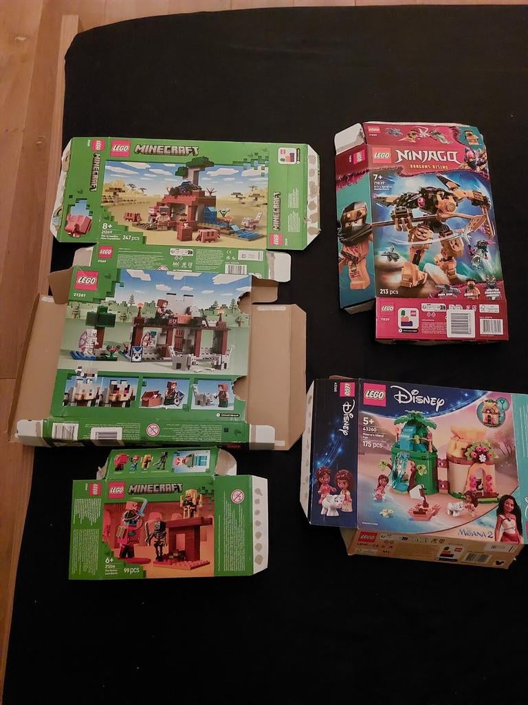 Lego dozen LEEG (EMPTY)!, Ophalen