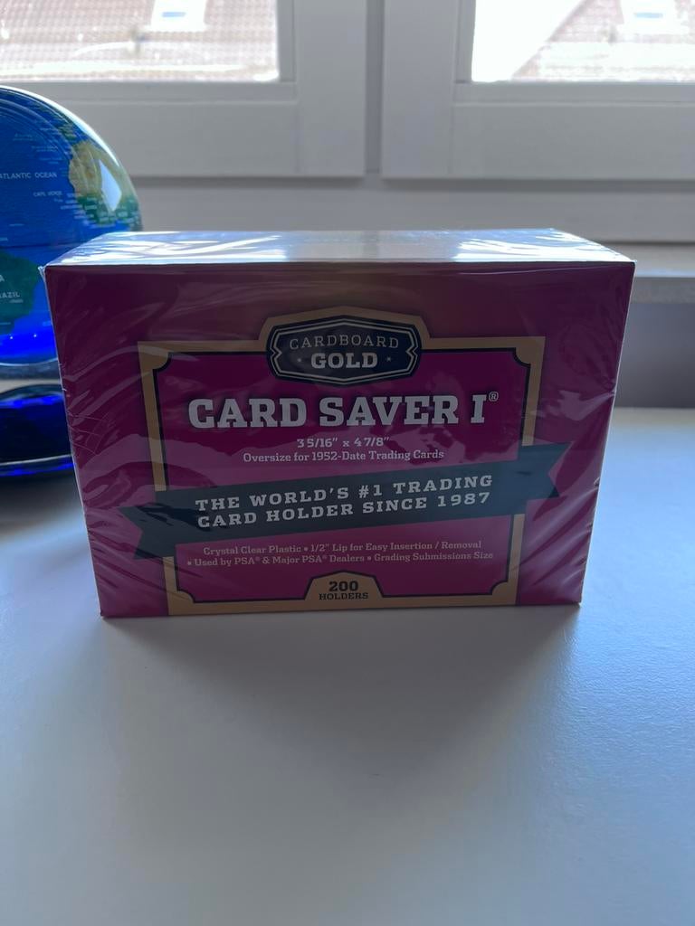 Card Saver 1 van Cardboard Gold - 200 stuks - SEALED, Ophalen of Verzenden, Nieuw, Sleeves of Kaarthoesjes, Foil