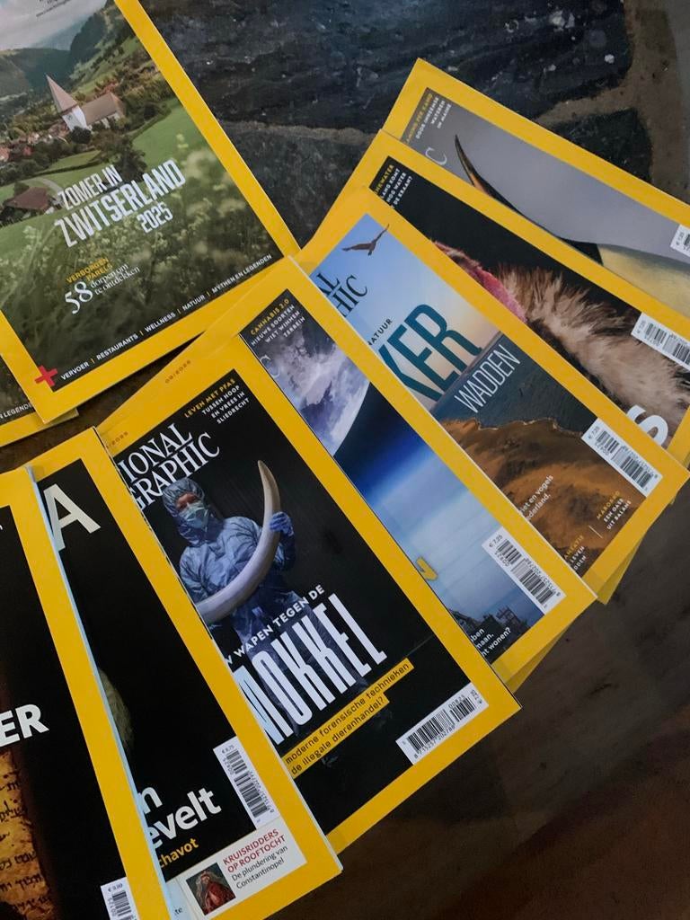 National Geographic & Historia Bundel - 12 Magazines, Ophalen of Verzenden, Gelezen, Wetenschap en Natuur