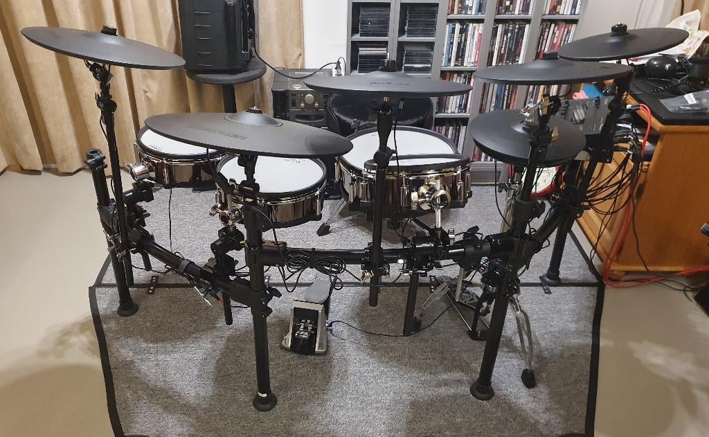 Roland TD50 professioneel drumstel, in nieuwstaat., Muziek en Instrumenten, Ophalen, Zo goed als nieuw, Roland