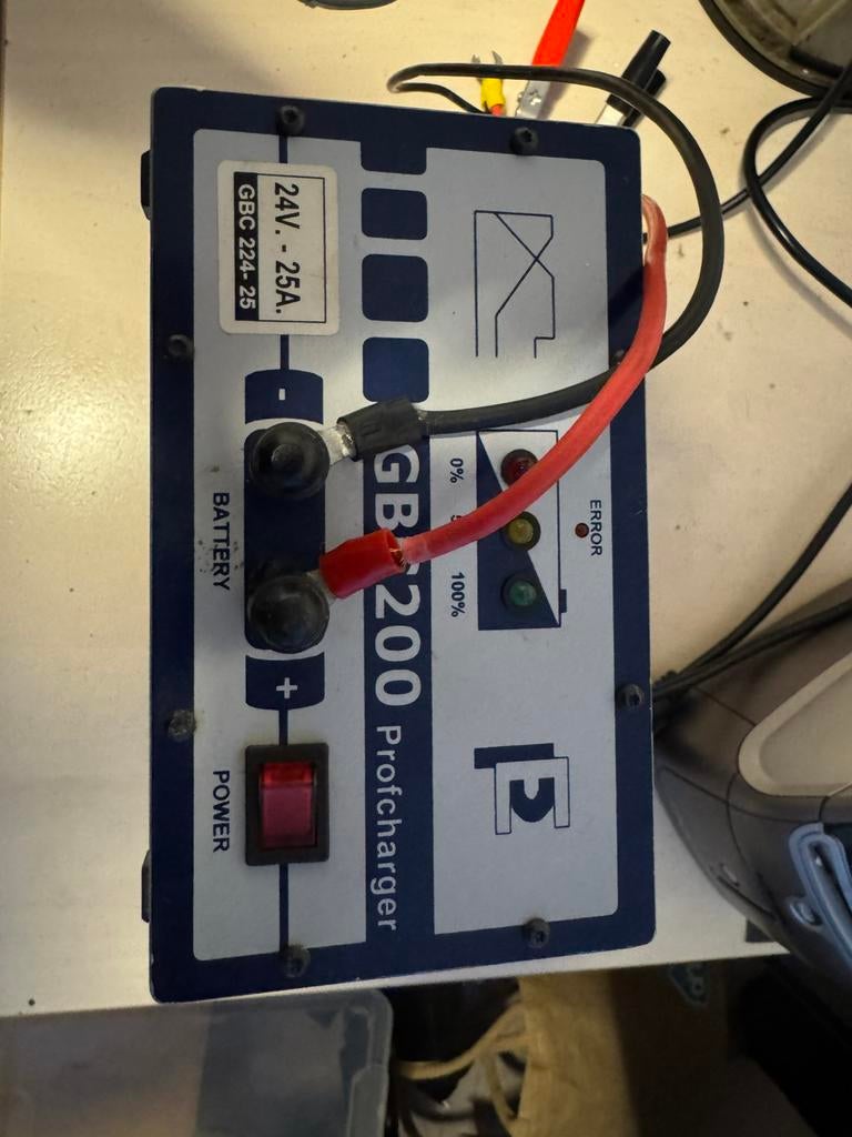 GBC 200 Profcharger 24V 25A professionele acculader, Auto-onderdelen, Ophalen of Verzenden, Gebruikt