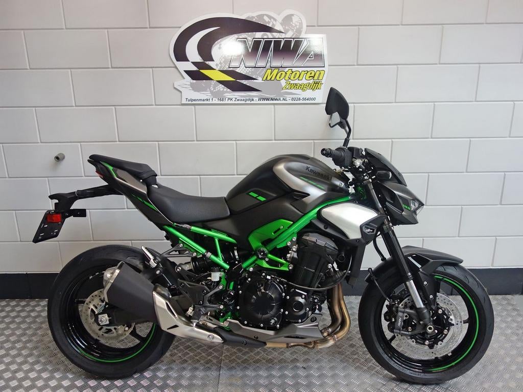 KAWASAKI Z900 35kW (bj 2025), 4 cilinders, Motorrijbewijs A, 948 cc, Bedrijf
