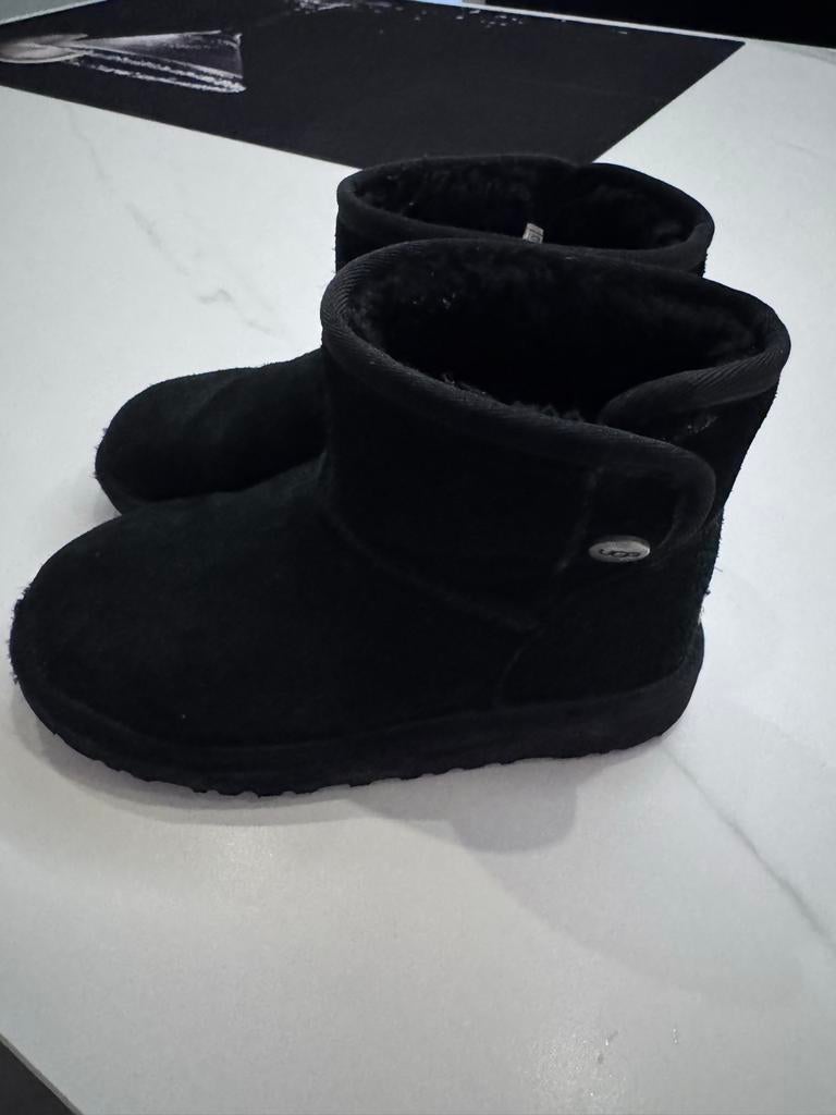 Zwarte UGG Laarsjes - Maat 33.5, Ophalen of Verzenden, Gebruikt, Meisje, Laarzen