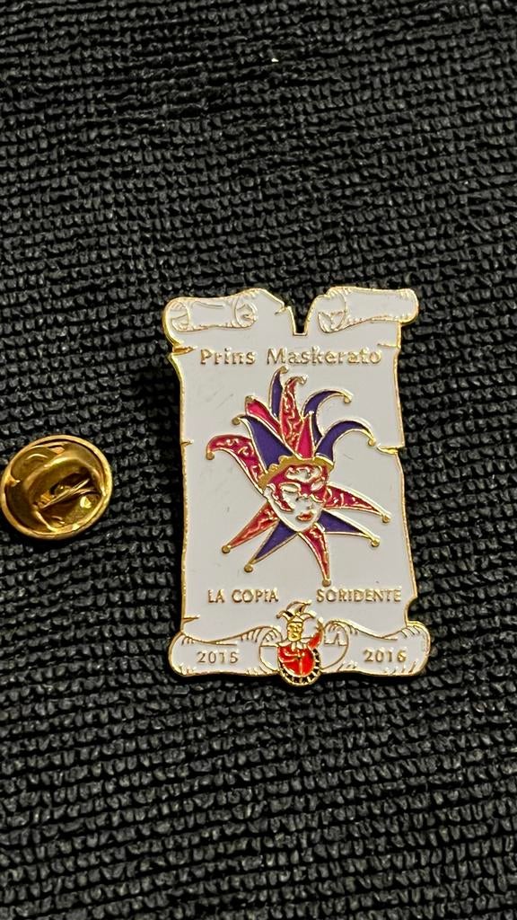 Prins Maskerato carnaval pin, Ophalen of Verzenden, Zo goed als nieuw, Nvt, Nvt