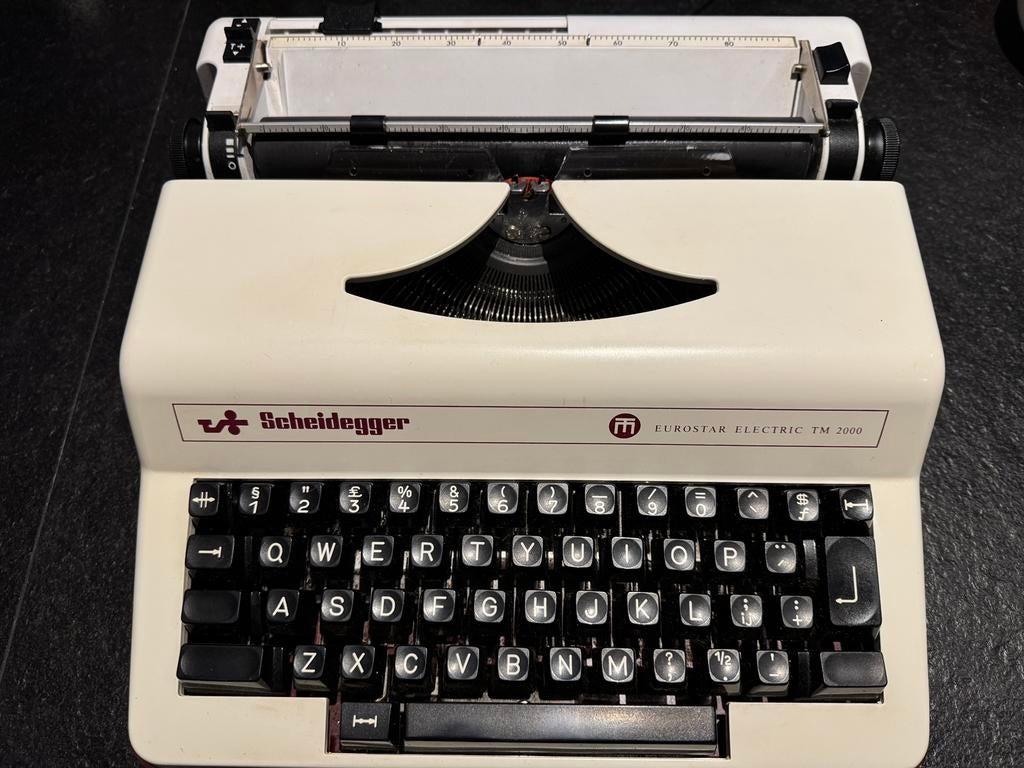 Vintage typemachine: Scheidegger electric TM 2000, Ophalen of Verzenden, Gebruikt