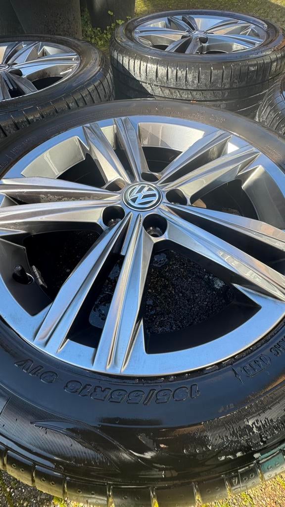 Originele 16 inch VW Sebring velgenset Antraciet Zomerbanden, Ophalen, 16 inch, Banden en Velgen, 195 mm