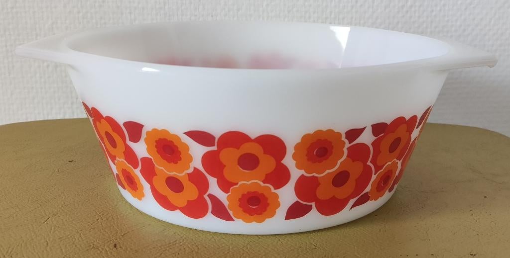 Arcopal Lotus schaal, Ophalen of Verzenden, Overige stijlen, Glas, Schaal of Schalen