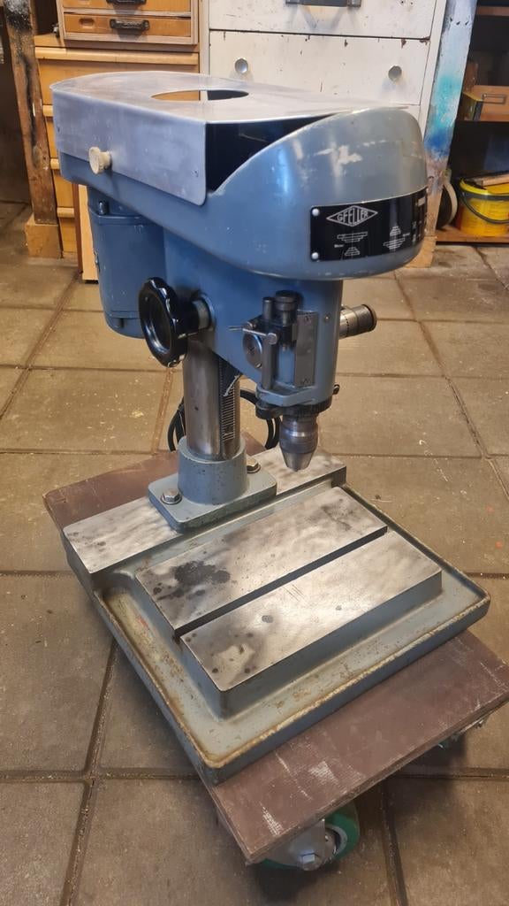 Precisie tafelboormachine kolomboormachine 380V, Ophalen, Gebruikt, Kolomboormachine, Variabele snelheid