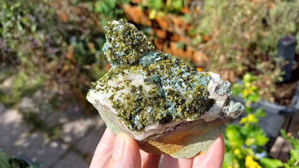 EPI02 Epidoot met Kwarts Imilchile Marokko, Ophalen of Verzenden, Mineraal