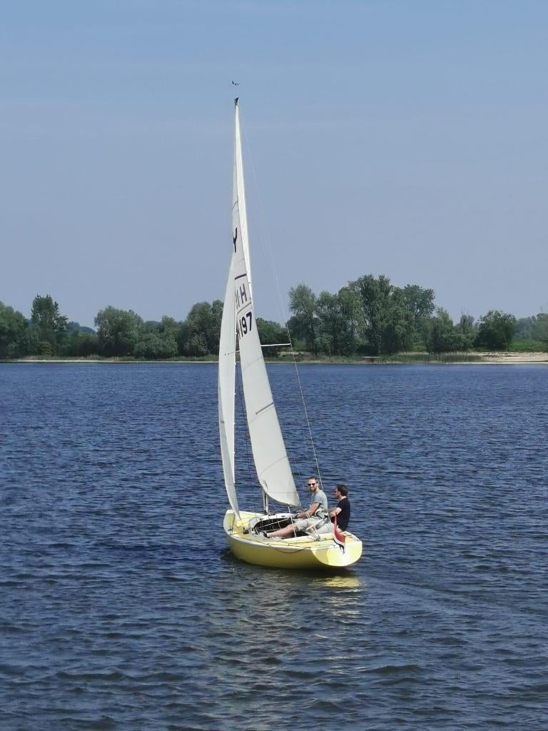 Yngling zeilboot, Watersport en Boten, Open zeilboten, Gebruikt, Yngling, 3 tot 6 meter, Polyester, Geen motor, Overige brandstoffen