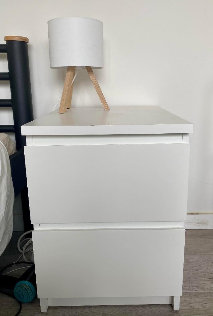 IKEA Bedside Table, Huis en Inrichting, Slaapkamer | Nachtkastjes, Ophalen, Zo goed als nieuw, Minder dan 45 cm, 55 tot 70 cm
