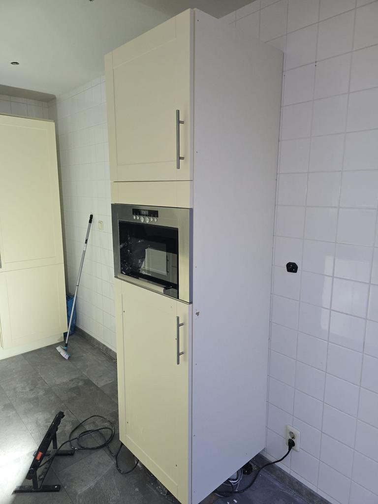 Complete hoekkeuken met inbouwapparatuur, Huis en Inrichting, Keuken | Complete keukens, Gebruikt, Hoekkeuken, Ophalen of Verzenden