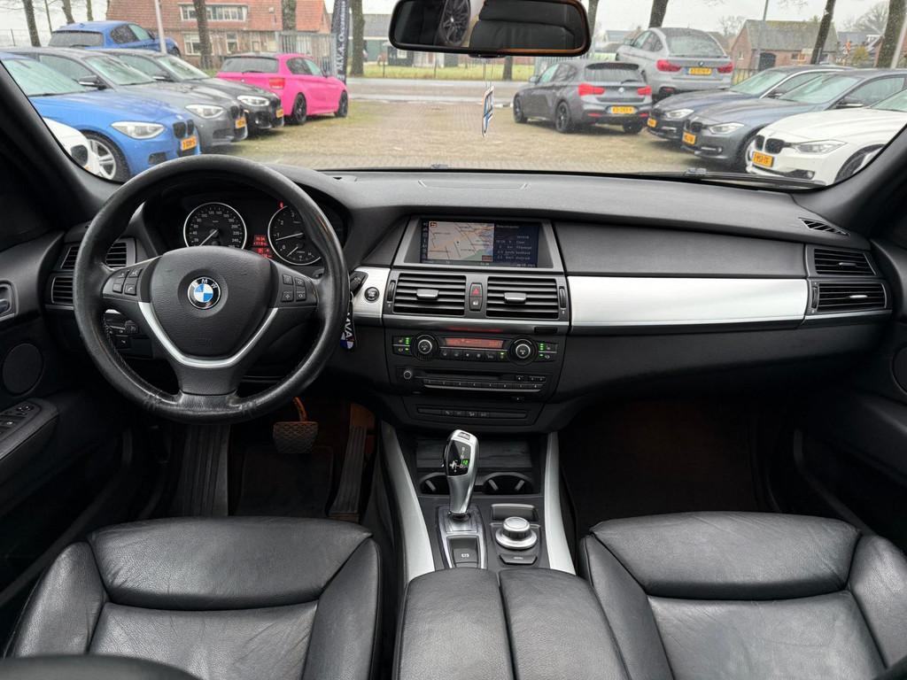 BMW X5 XDrive48i High Executive|Black On Black|Head Up|Navig, Gebruikt, 138 €/maand, 4799 cc, Bedrijf