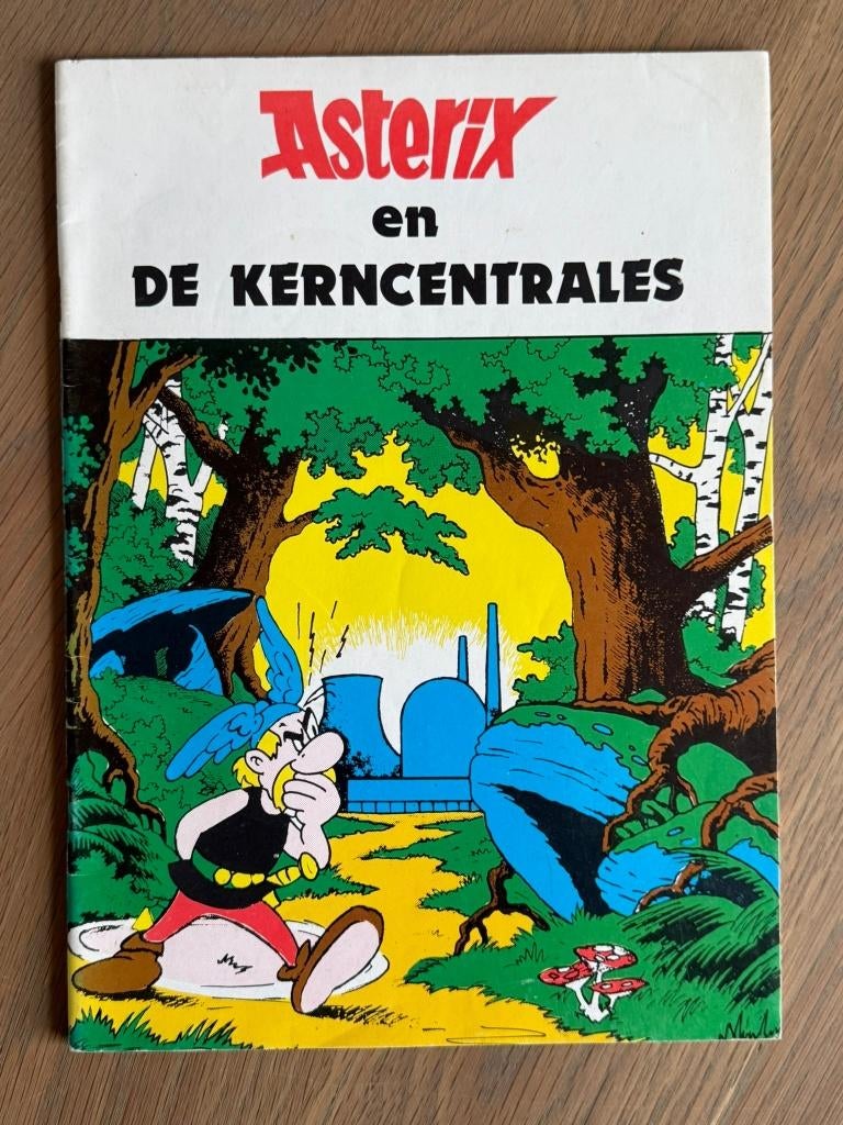 Asterix en de Kerncentrales - Parodie strip 1981, Eén stripboek, Ophalen of Verzenden, Zo goed als nieuw