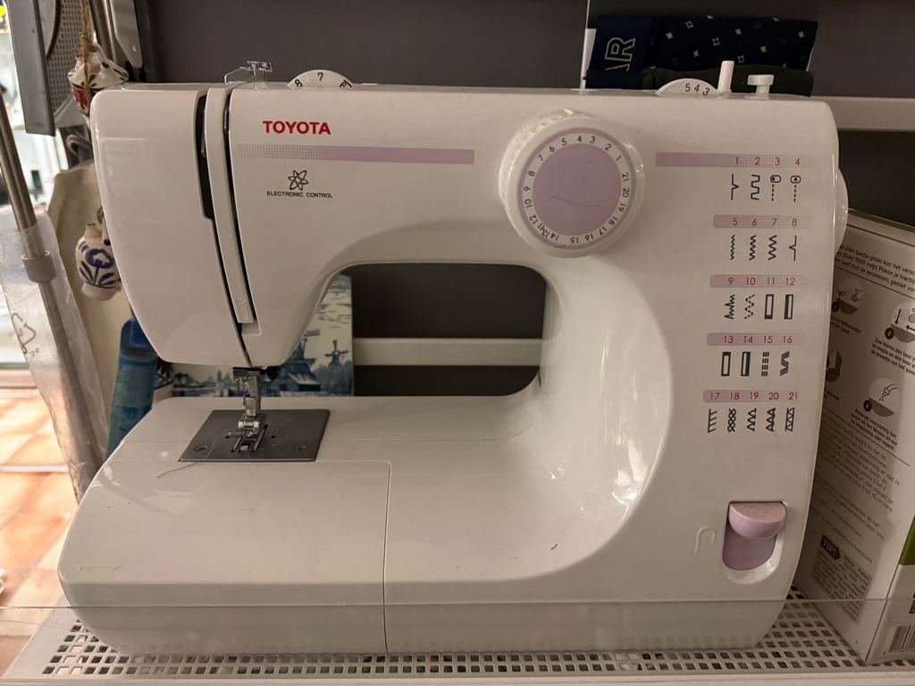Toyota RS2000 naaimachine, Ophalen of Verzenden, Gebruikt, Naaimachine, Overige merken