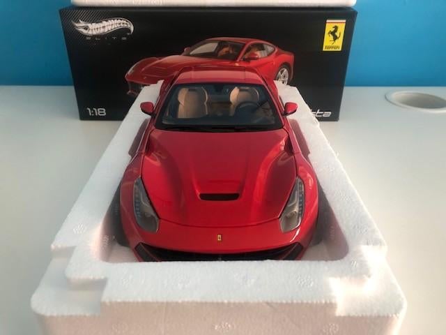 FERRARI F12 BERLINETTA 1:18 HOT WHEELS ELITE, Ophalen of Verzenden, Zo goed als nieuw, Auto, Hot Wheels