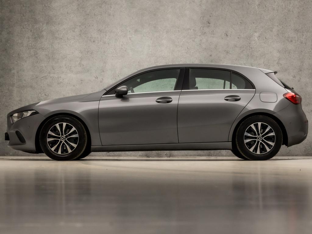 Mercedes-Benz A-Klasse 160 Sport (APPLE CARPLAY, GROOT NAVI,, Voorwielaandrijving, 12 maanden, Gebruikt, 4 cilinders