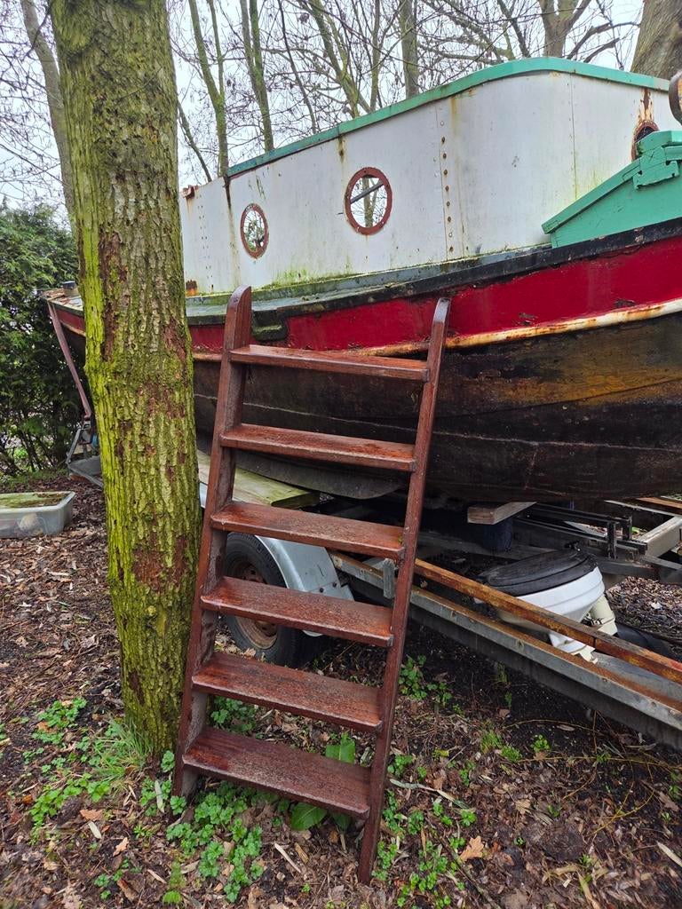 Antieke hardhouten boottrap van sleepboot, Watersport en Boten, Accessoires en Onderhoud, Ophalen