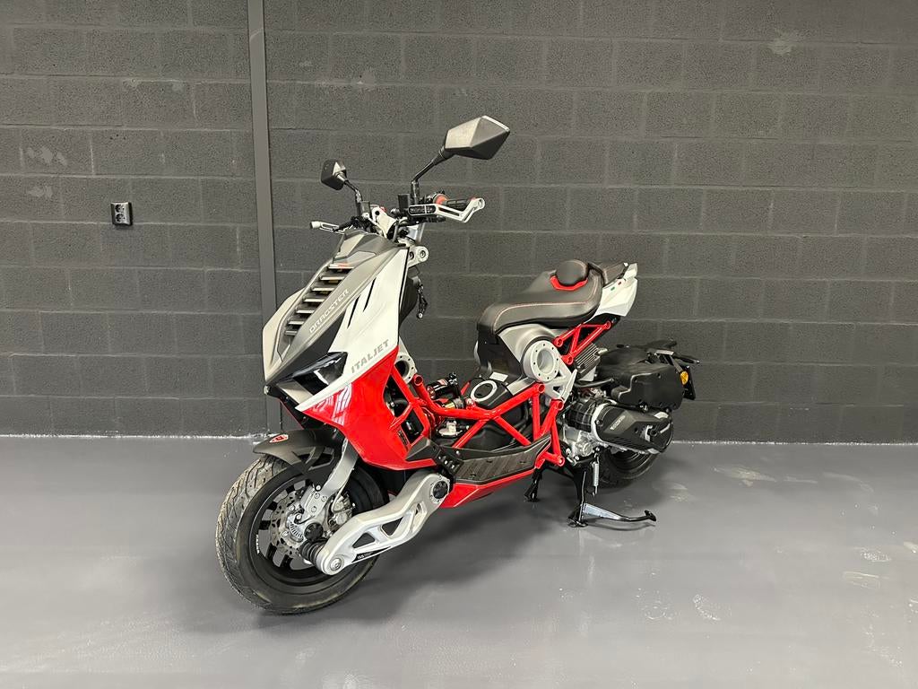 Italjet Dragster 200 motorscooter