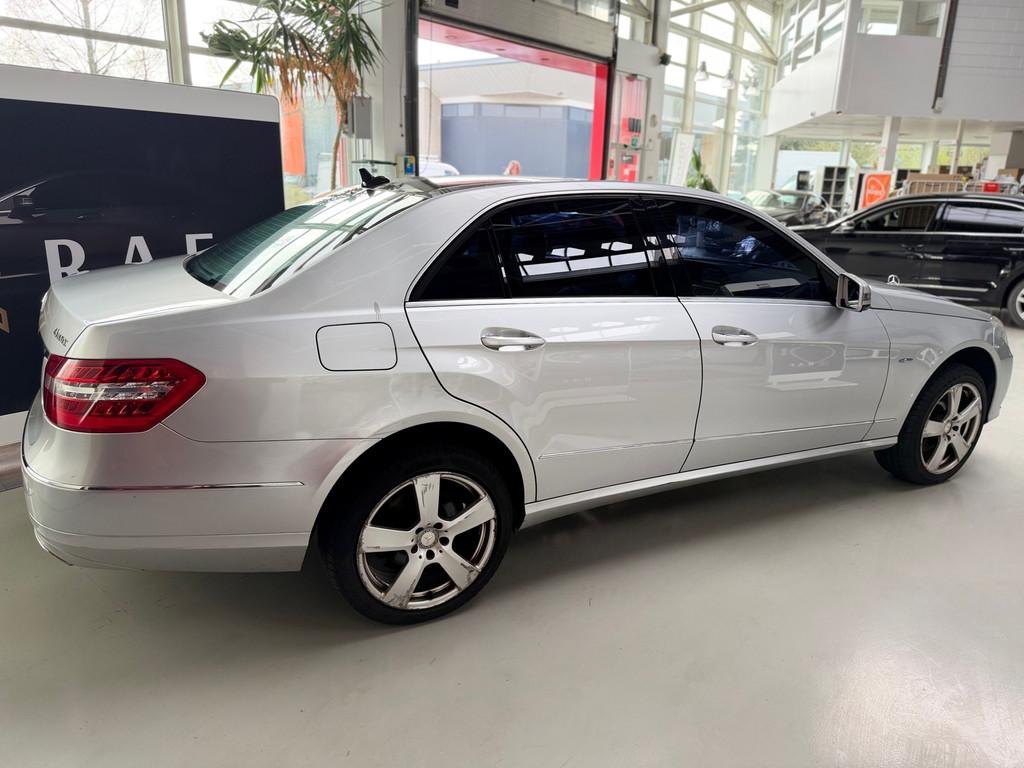 Mercedes-Benz E-klasse 350 CGI Elegance 4-Matic,export, Auto's, Automaat, Gebruikt, Zwart, Leder