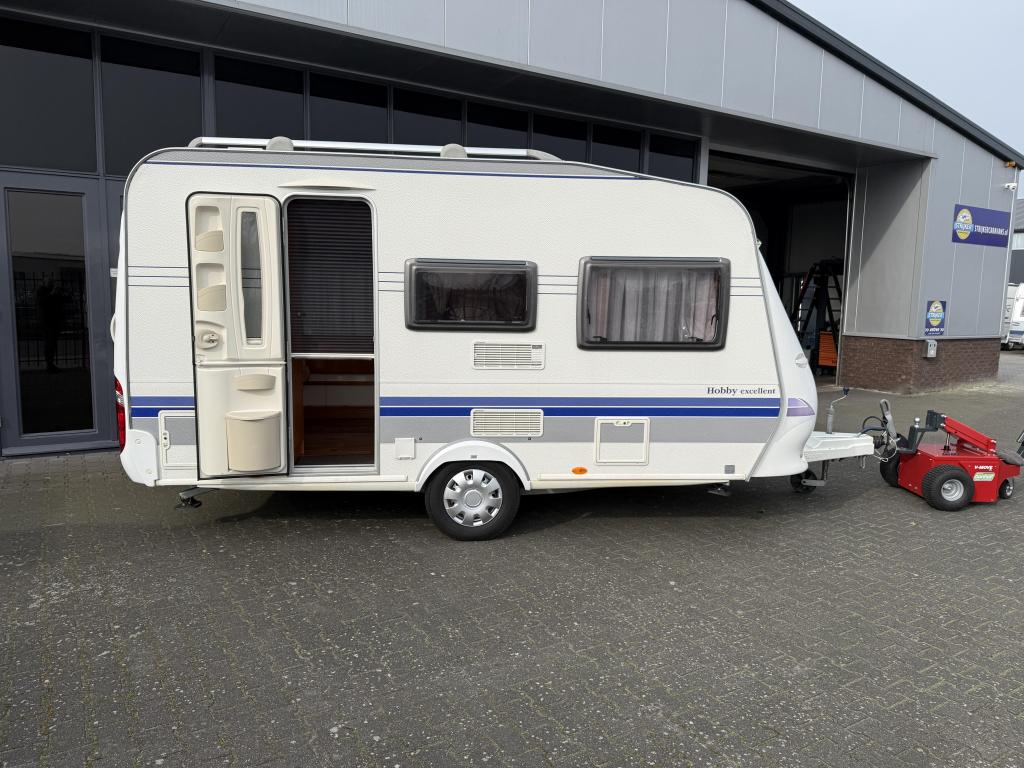 Hobby Excellent Easy 400 SF Vast Bed + Zit + WC 900KG leeg !, Schokbreker, Hobby, Bedrijf, Treinzit