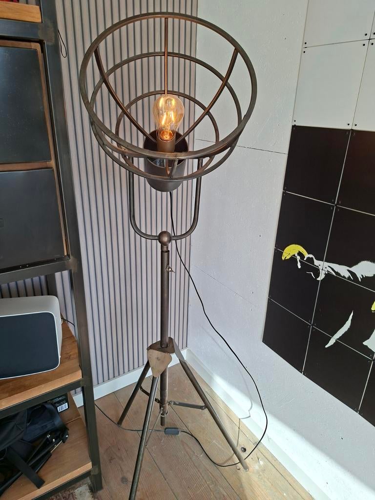Industriële staande lamp - robuust en sfeervol, Ophalen, Gebruikt, Metaal, 150 tot 200 cm