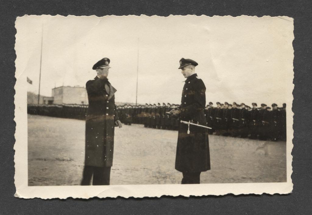 Gross Admiral Karl Donitz en Admiral Wilhelm Franz Canaris, Ophalen of Verzenden, Marine, Duitsland, Foto of Poster