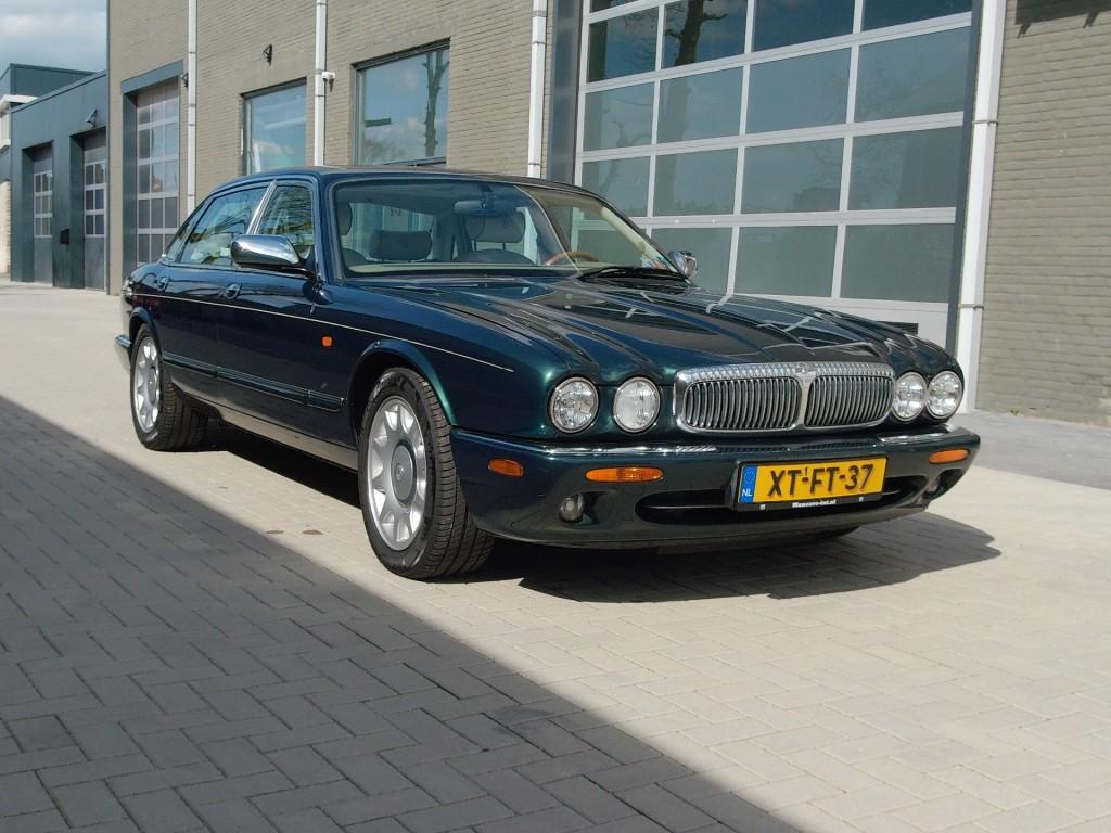 Daimler SUPER V8 Supercharged V8 4.0 Liter Sedan RDW/Automaa, Achterwielaandrijving, Gebruikt, 8 cilinders, 1770 kg