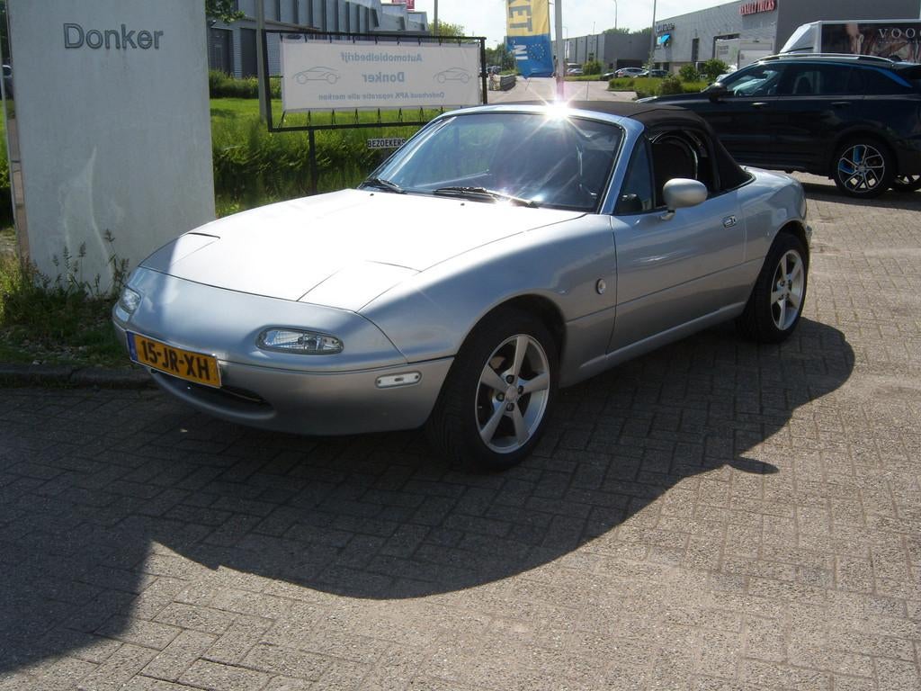 MAZDA MX5 1.6 Sofftop Nieuw! onderhoud bekend, Achterwielaandrijving, Cabriolet, 116 pk, Bedrijf
