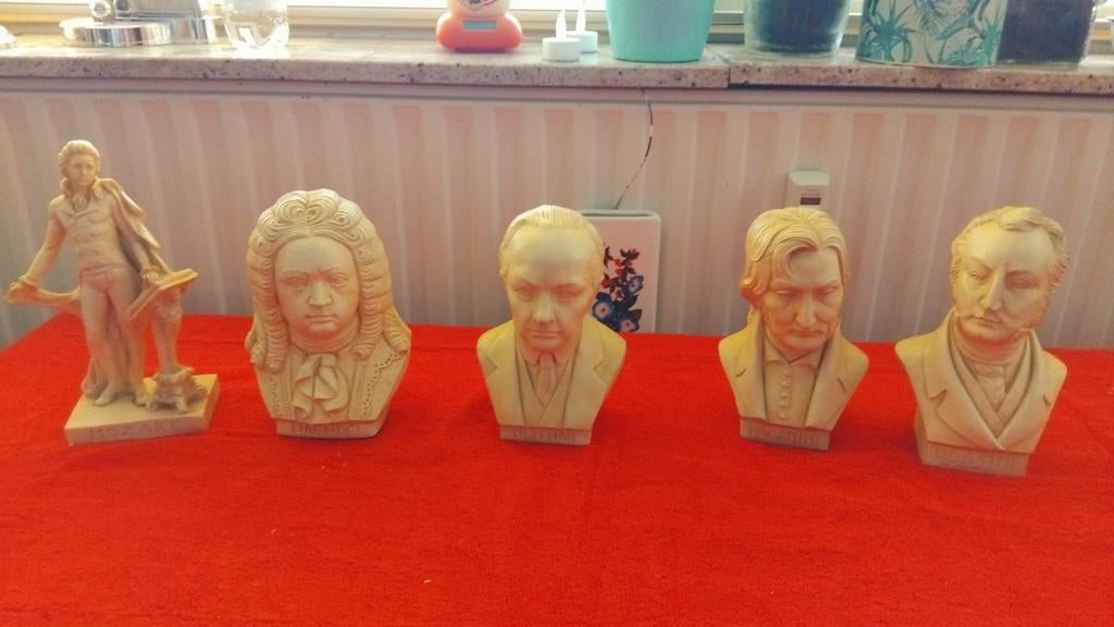 Set van 5 klassieke componisten beelden, Ophalen